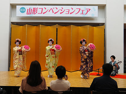 やまがた舞子の舞踊